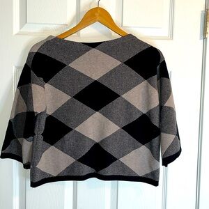 BLUOLTRE cropped pullover checkered black cream